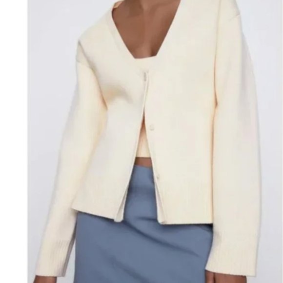 Zara Knit Ribbed Boxy Cardigan Jacket Cream Size Small - Picture 2 of 7